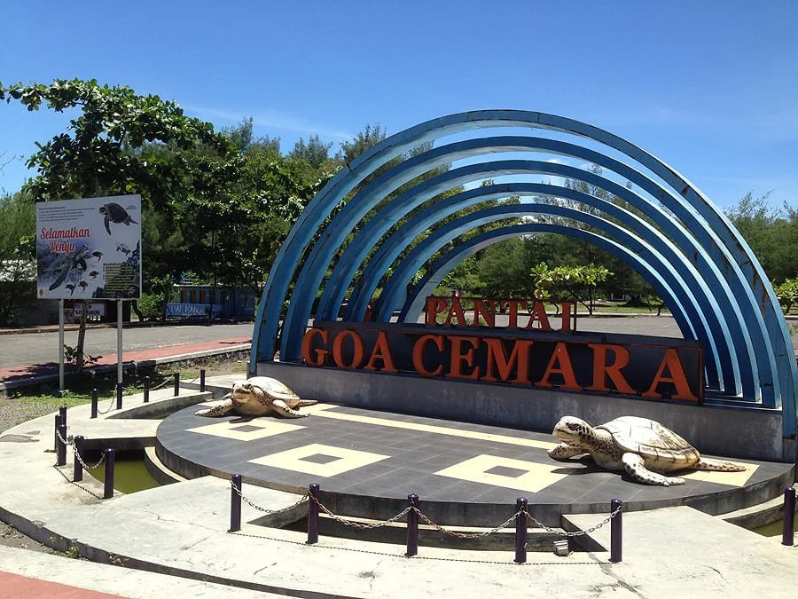 Pantai Goa Cemara - Yogyaku-tercinta