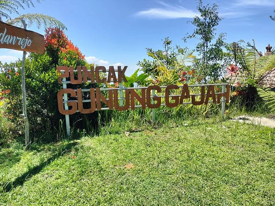 Puncak Gunung Gajah - Yogyaku-tercinta