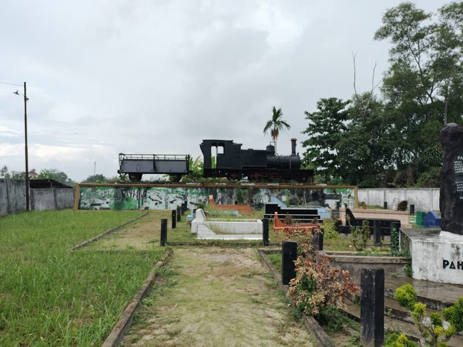 Monumen Kereta Api - Pekanbaru