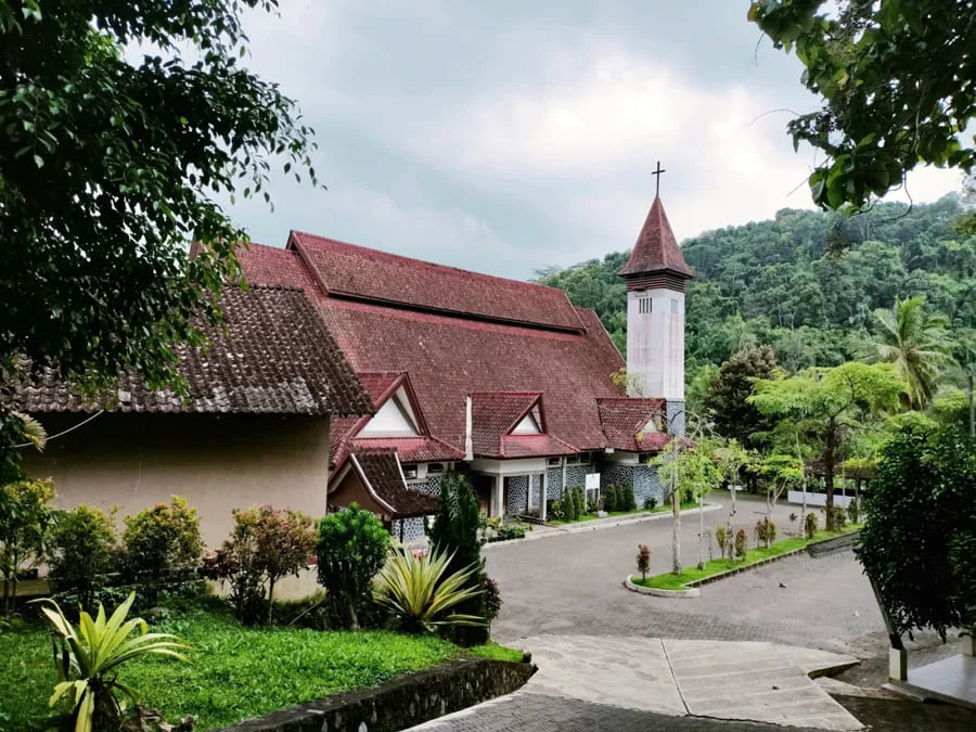 Gereja Katolik Santa Perawan Maria Lourdes Promosan - Yogyaku-tercinta