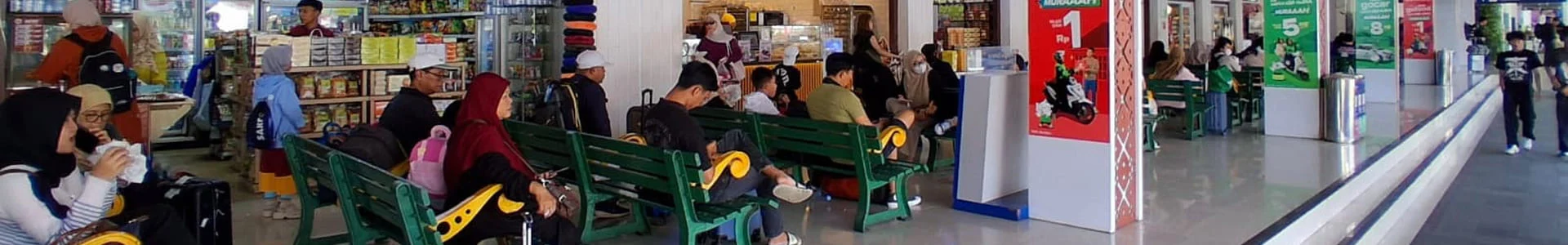 Stasiun Tugu (Pintu Selatan) Yogyakarta - Yogyaku-tercinta