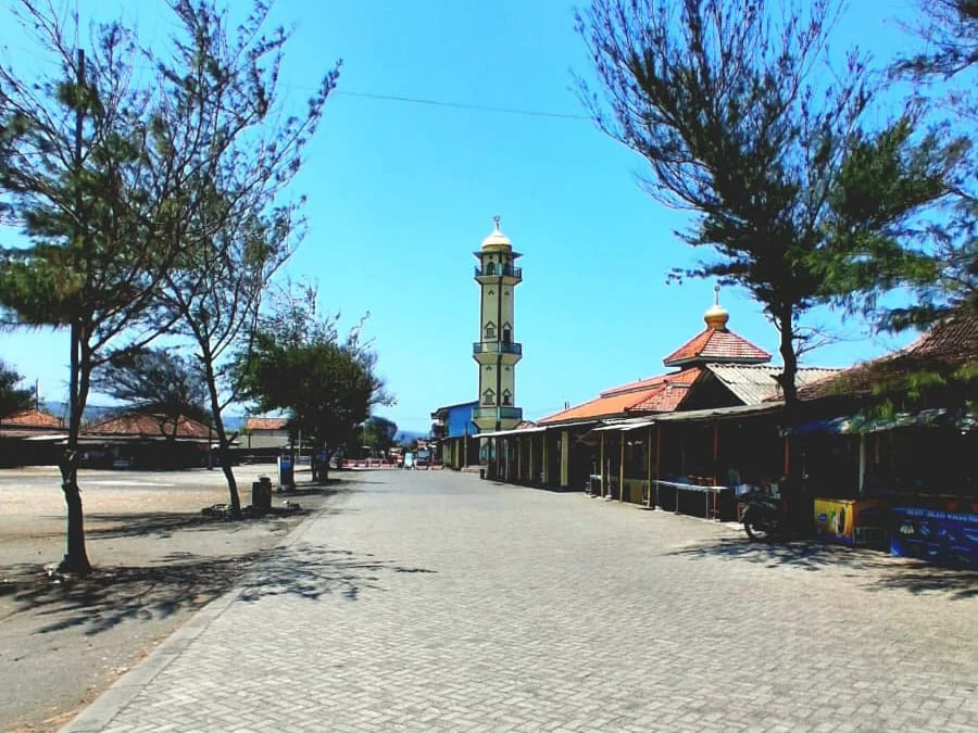 Minaret Pantai Depok - Yogyaku-tercinta